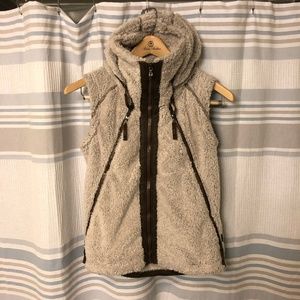 Kuhl Fleece Flight Vest Women's Stone Color Small